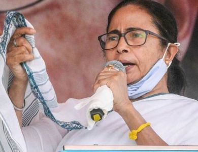 TMC की सूची में 52 महिलाएं और 95 अनुसूचित जाति-अनुसूचित जनजाति उम्मीदवार शामिल