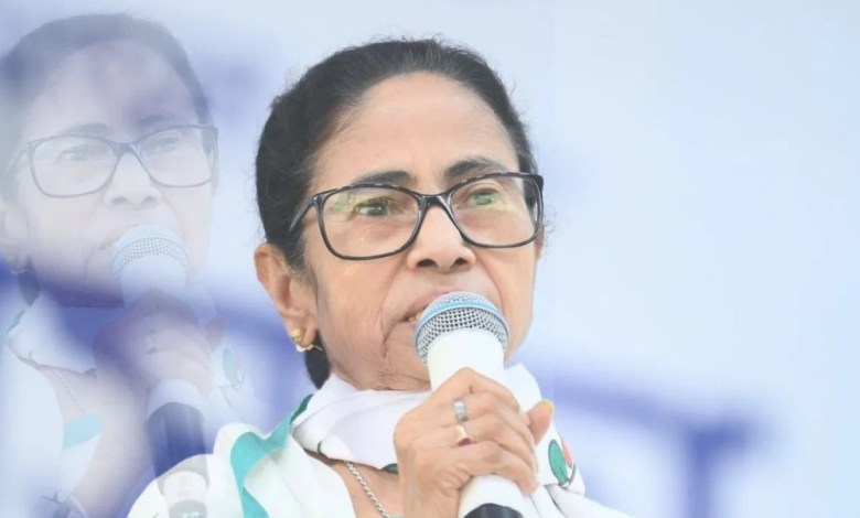 शीर्षक: बंगाल चुनाव में गरमाया माहौल: ममता बनर्जी का EC और बीजेपी पर बड़ा आरोप, उम्मीदवारों को दी चेतावनी