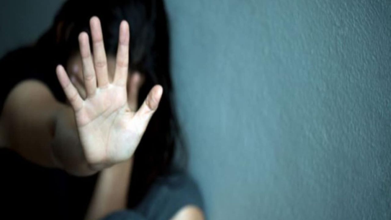 Haryana: हिसार में पिता पर 14 साल की बेटी से छेड़छाड़ करने के आरोप, गिरफ्तार
