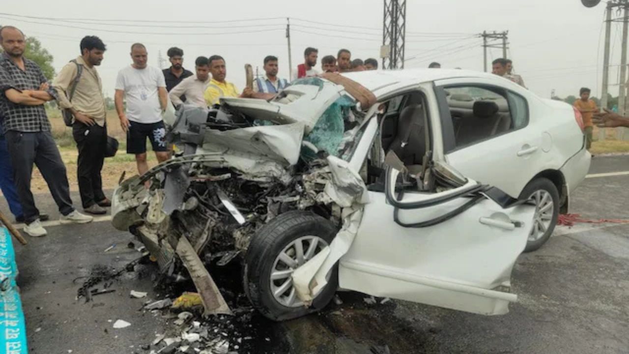 Haryana Accident: सीईटी की राह में हादसा! परीक्षा केंद्र जाते समय कार पलटी, परिवार के तीन सदस्य घायल