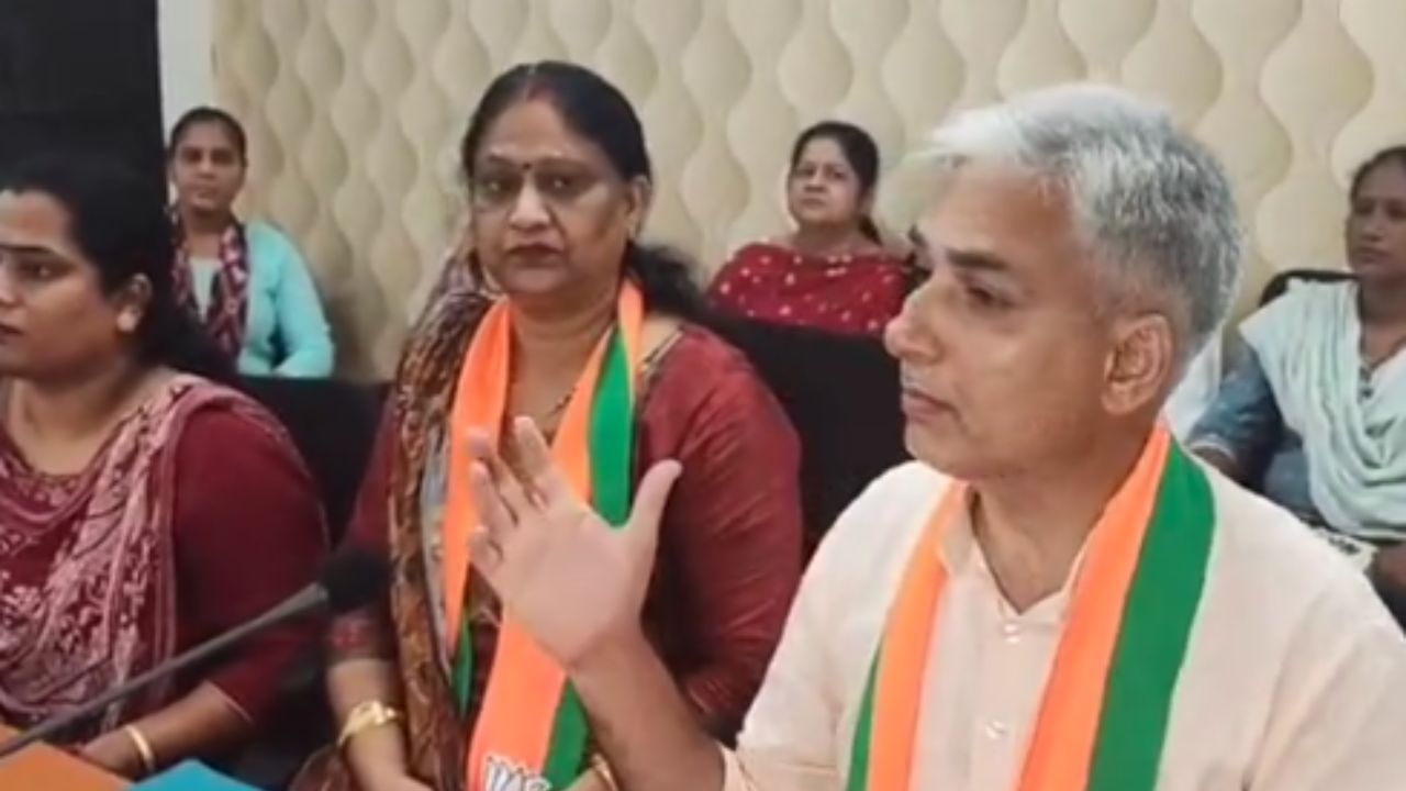 Jind: विवादों में फंसे भाजपा के जिला अध्यक्ष, पार्टी कार्यकर्ता को बोले मैं तुझे उजाड़ने को तैयार