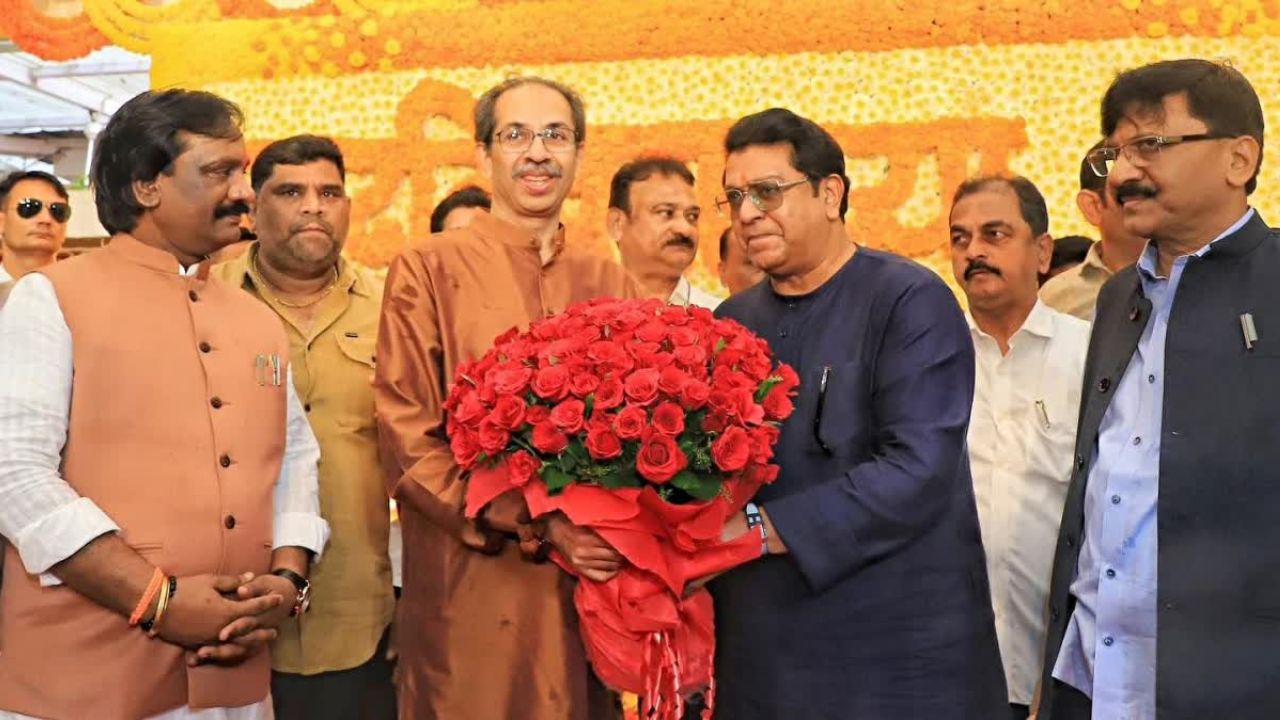 Raj Thackeray: 6 साल बाद मातोश्री में गूंजा ‘जय महाराष्ट्र’! ठाकरे परिवार की मुलाकात ने जगा दी सियासी हलचल