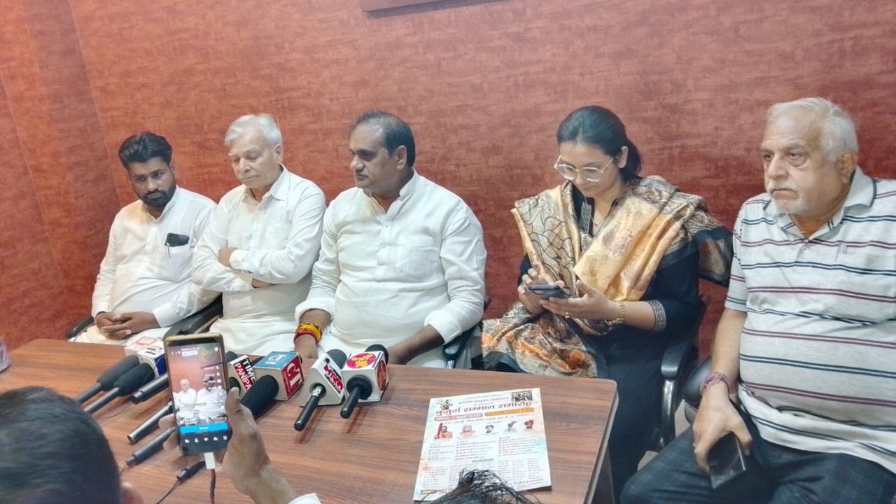 Panipat में होगा बुजुर्ग सम्मान समारोह, स्वामी विनय स्वरूप और दयानंद सरस्वती देंगे आध्यात्मिक आशीर्वाद