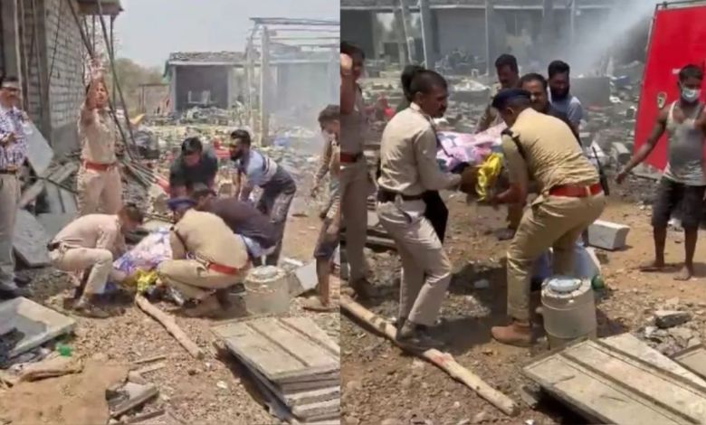 देवास पटाखा फैक्ट्री विस्फोट में कई मौतों की आशंका, इलाके में मचा हड़कंप