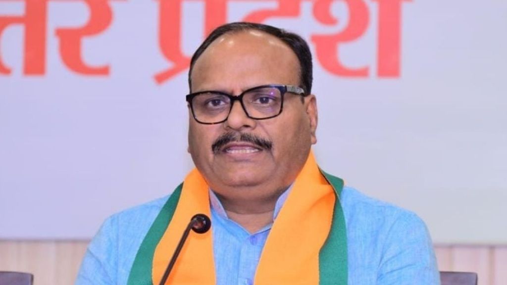 H1N1 संक्रमण पर ब्रजेश पाठक का बड़ा बयान, बोले- घबराने की जरूरत नहीं, सरकार पूरी तरह तैयार